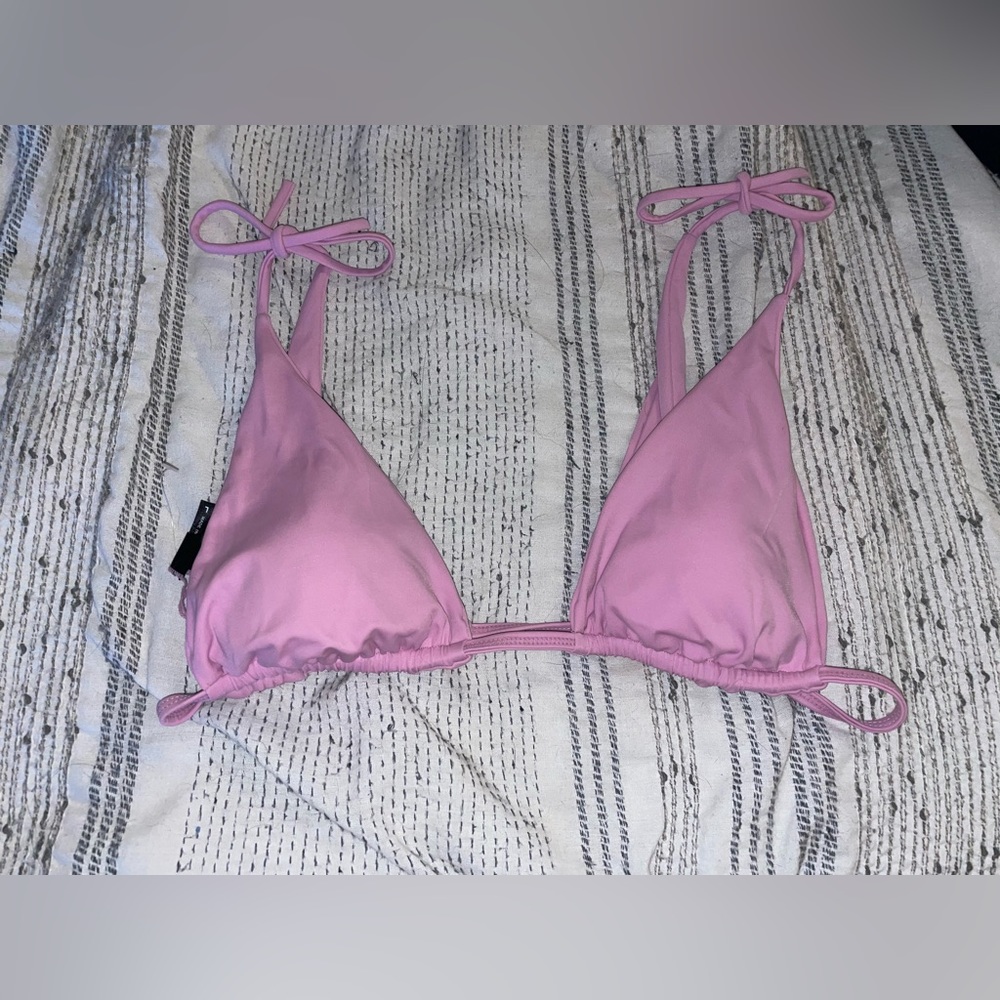 NWOT L.A Hearts Bikini Top